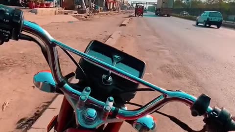 Bike ride full speed in honda 125 cc