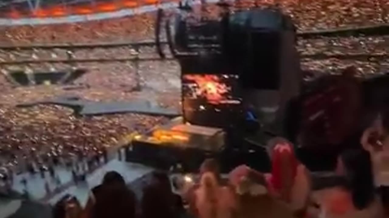 Hot+take+the+best+live+performance+#girl+#shorts+#taylorswift+#erastour_2
