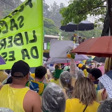 Brazilian ask intervention of the army for to frustrate the rigged election. BOLSONARO WON!