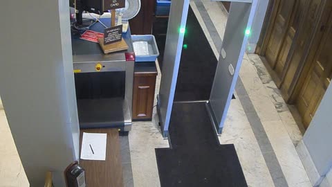 1017RSOB01DelAveADADoor_2021-01-05_19h48min05s427ms.mp4