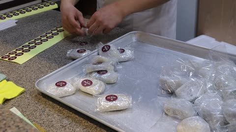 The Best Glutinous Rice Cake in Gangnam - Approved by the Master Craftsman!