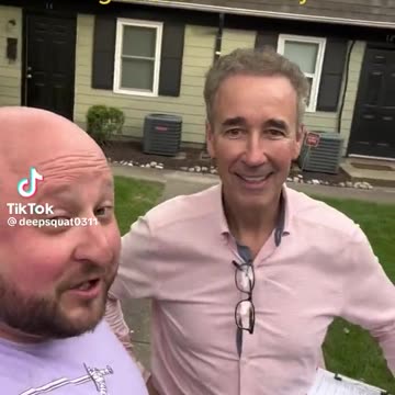 The way he just keeps smiling 🙈