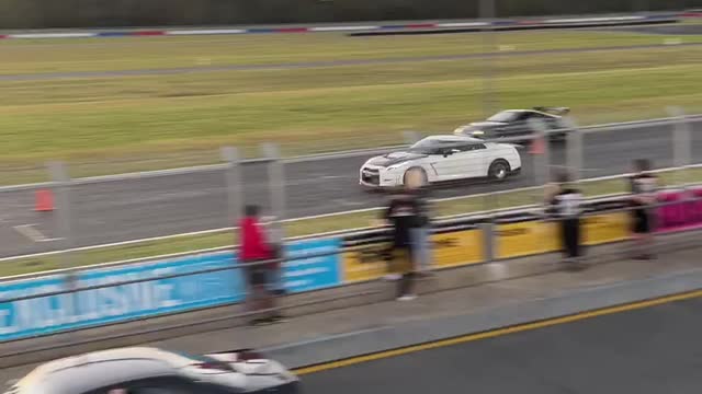 GTR vs Supra