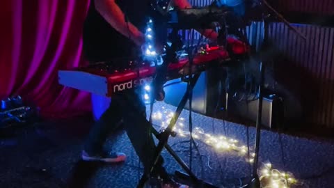 Keyboard solo?... or guitar solo?! #altjazz