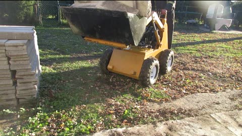 MINI SKID STEER LOADER LIFT 500 LBS