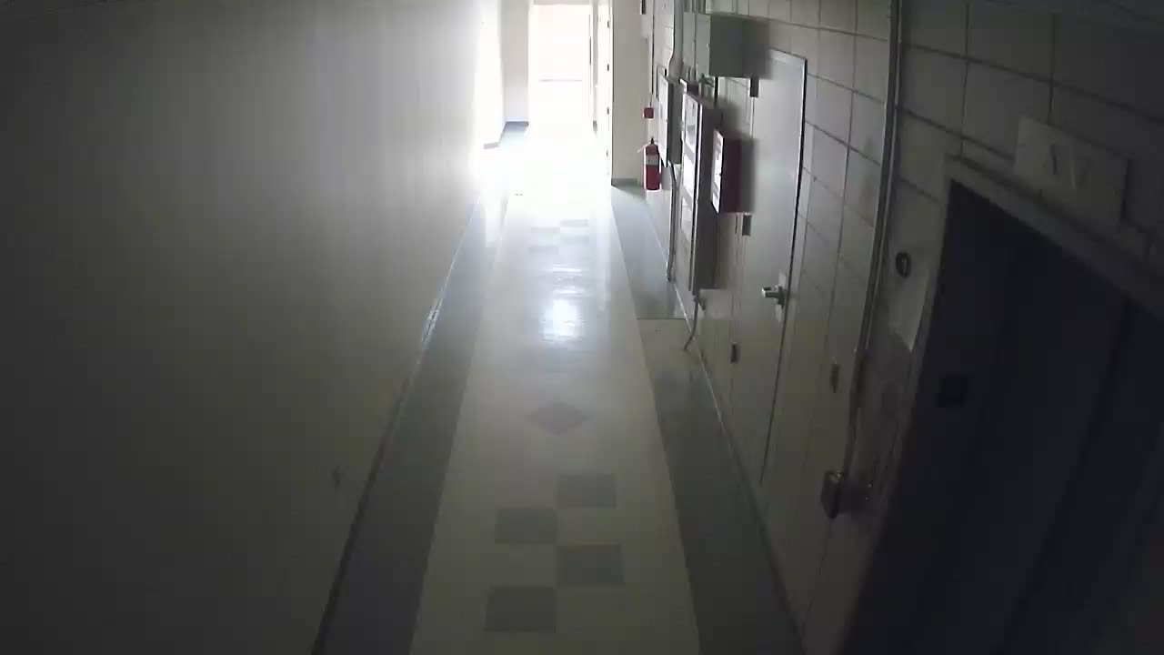 8801VZN01Elevator_2021-01-05_21h00min01s800ms.mp4