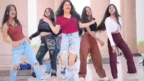 Kalian tuma pe gaiya song with dance