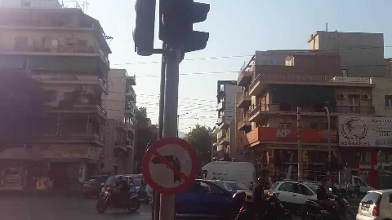 ΠΑΡΕΛΥΣΕ Η ΛΕΩΦΟΡΟΣ - ΕΠΙΘΕΣΗ ΑΠΟ ΔΑΙΜΟΝΕΣ ΠΟΥ ΕΚΛΕΙΣΑΝ ΤΑ ΦΑΝΑΡΙΑ