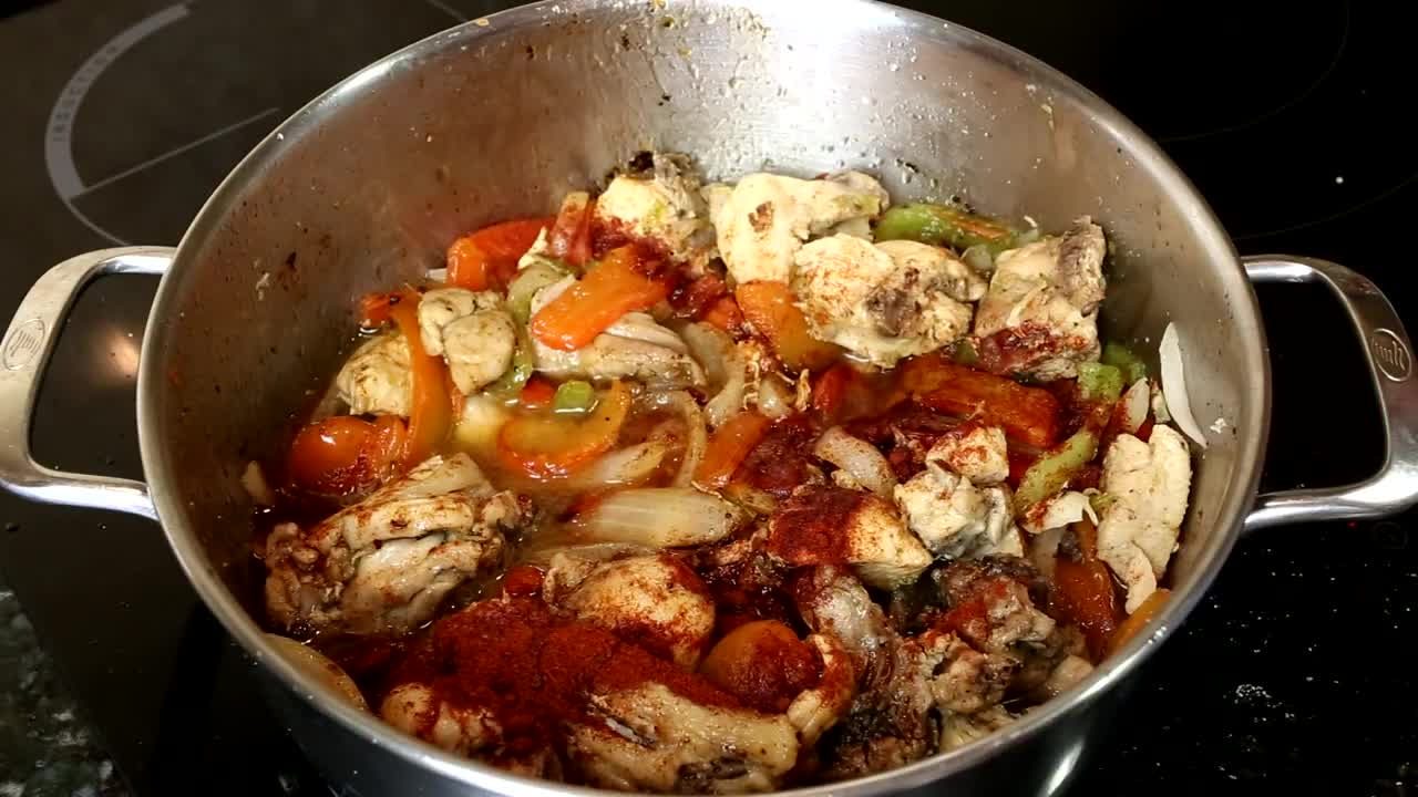 Pollo con pimientos - Una receta fácil y deliciosa