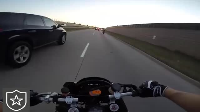 BIKERS VS COPS - POLICE CHASE COMPILATION