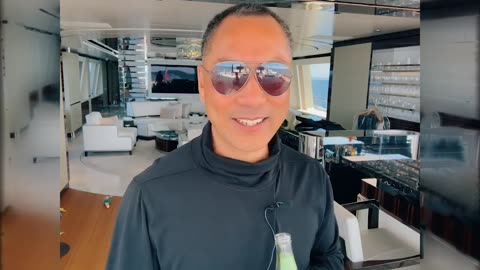 20190826文贵先生直播：尊敬的战友们好！你们健身了吗？你们传播香港危机的真相了吗？非常的抱歉，前几天一直在＂床＂见人开会……没有及时向大家报平安视频！一切都是刚刚开始。