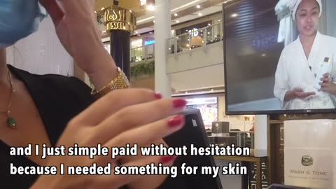 A Glamorous Staff at a Mall in Bangkok Treated Me as a VIP and Flirted With Me because I spent 100$