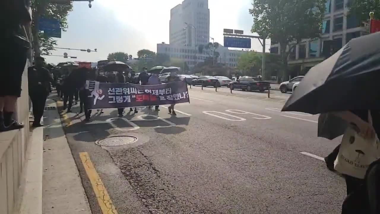 20200621_V3_S01(qH22tgWjESM)다 함께 행진을 - 주권을 빼앗긴 국민들 더이상 못참겠다!