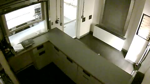 1656HQOB02PrisonerProcessing_2021-01-05_02h00min01s253ms.mp4