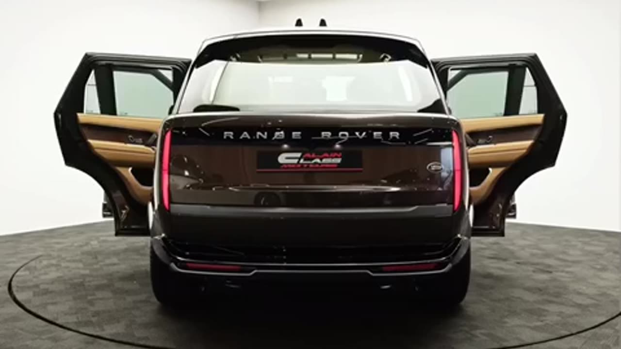 2023 Land Rover Range Rover in-depth walk around