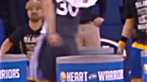 Steph Curry Helps a Fan Win $5,000 👨 🍳🥰
