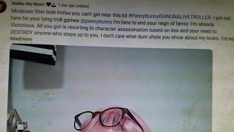 Malidoooder thinks she's a hawt sexy Model 😂🤣