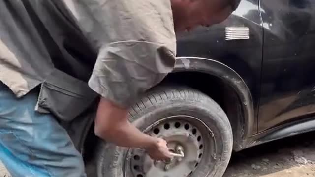 Replacement of auto brake disc parts