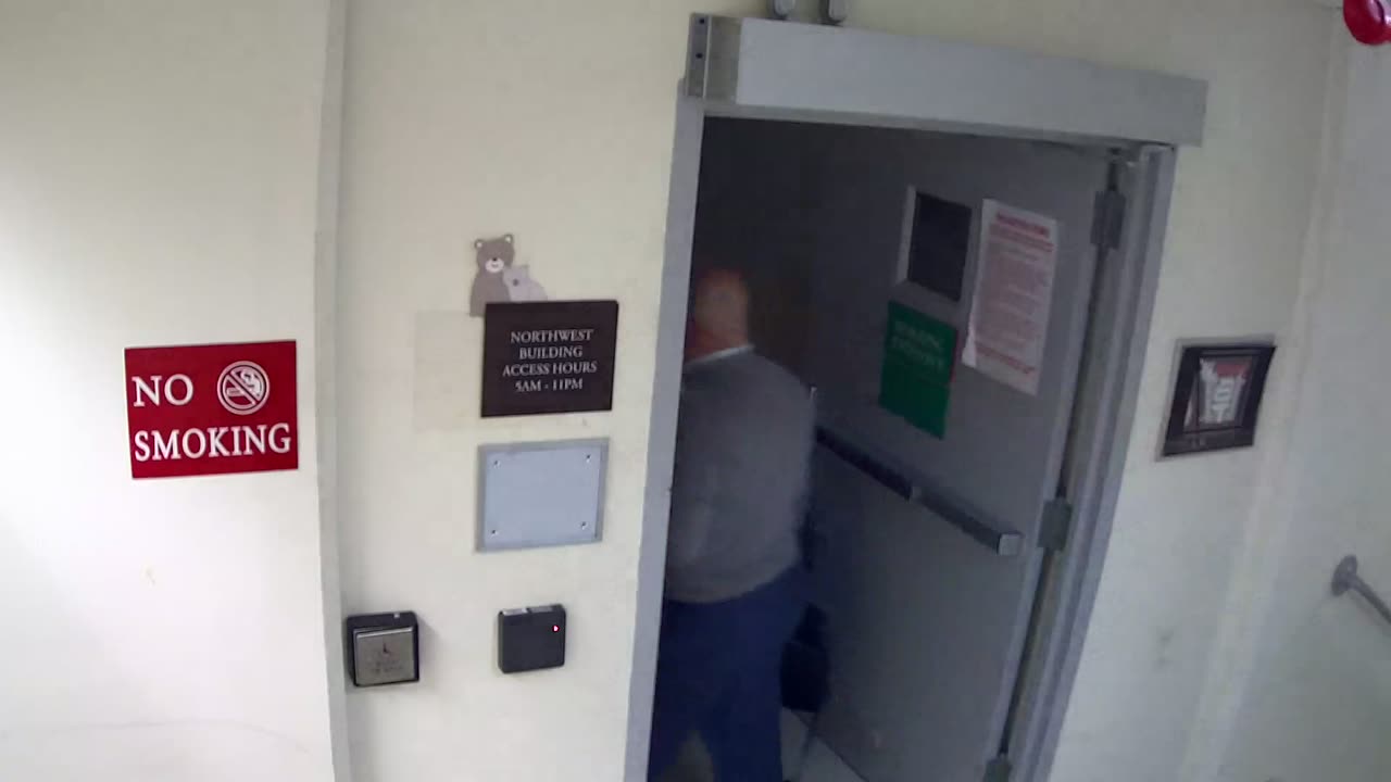 5181CHOBBANorthLobbyStair8_2021-01-06_08h40min01s207ms.mp4