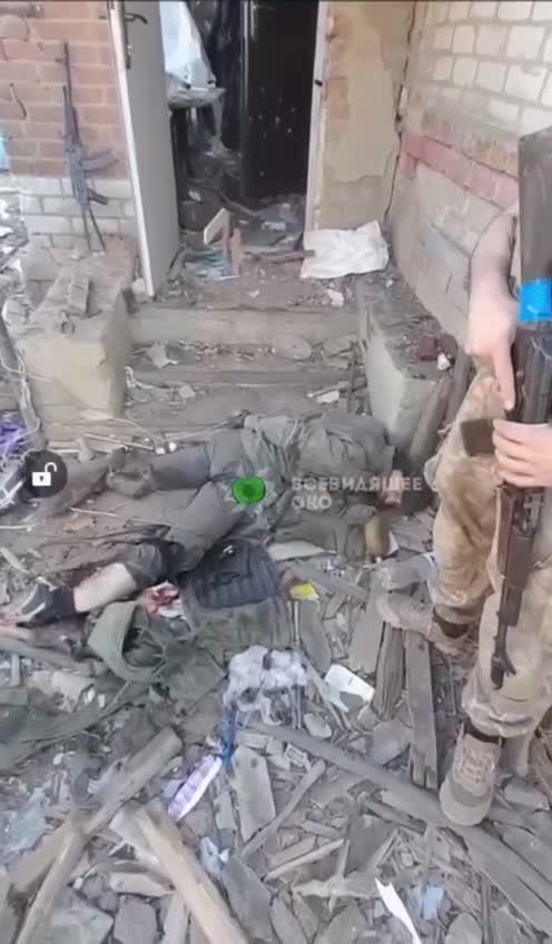 UKRAINIAN TORTURE of RUSSIAN PRISONER