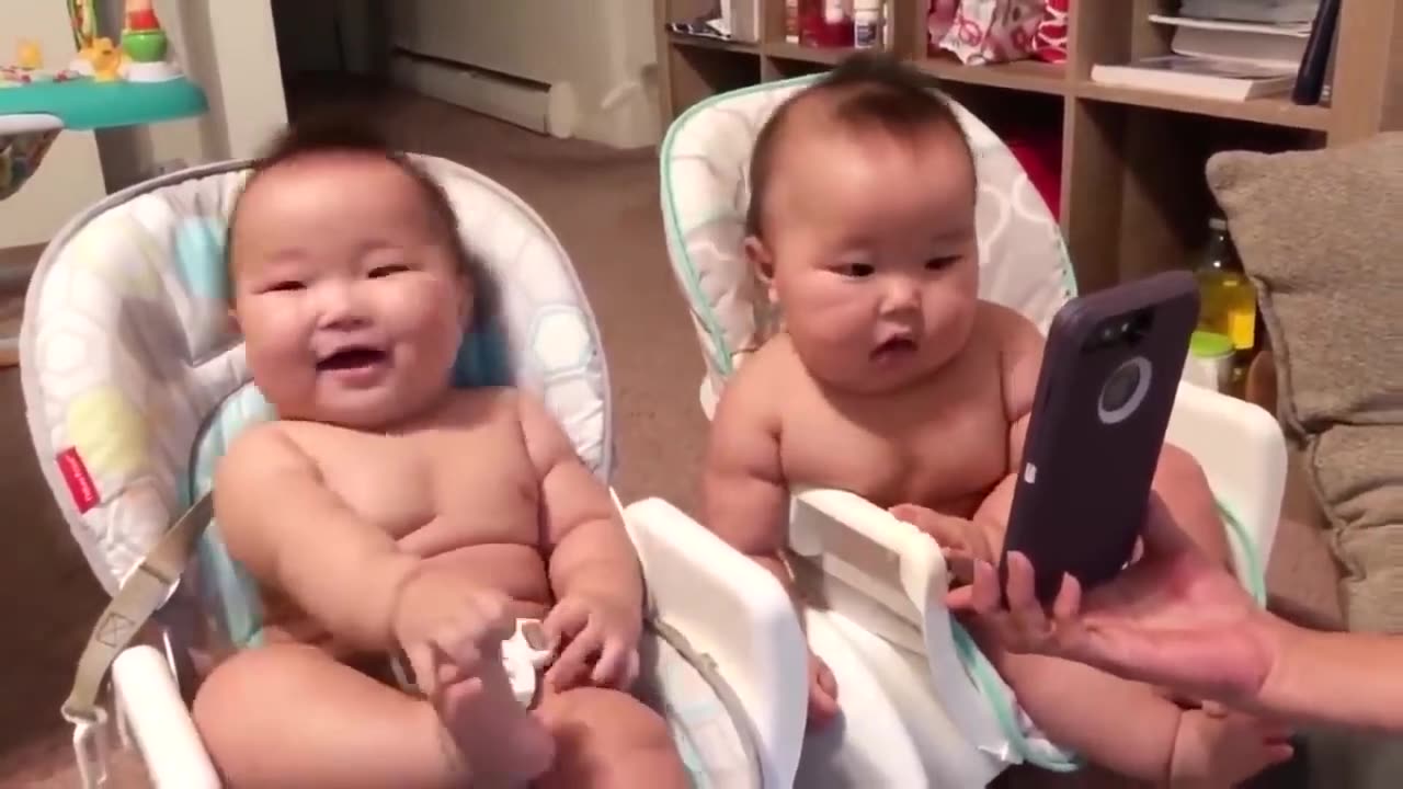 Funny Babies Videos Life is always happy with babies