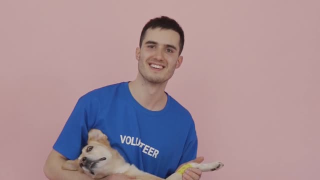 A male Volunteer For Animal Rescue Movement--FH