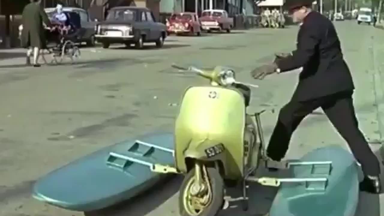 1960’s Invention Is The ‘Amphibious Water Scooter