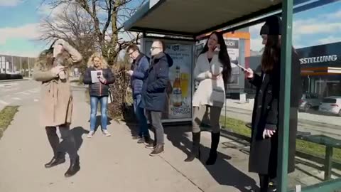 ΠΩΣ ΦΕΡΟΝΤΑΙ ΟΙ ΚΟΡΩΝΟ-ΛΑΓΝΟΙ