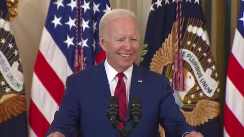 Biden: ‘Where Is Everybody? I Need Glasses