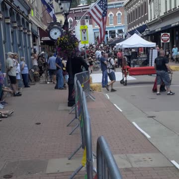 Madam Lou Bunch Bed Races