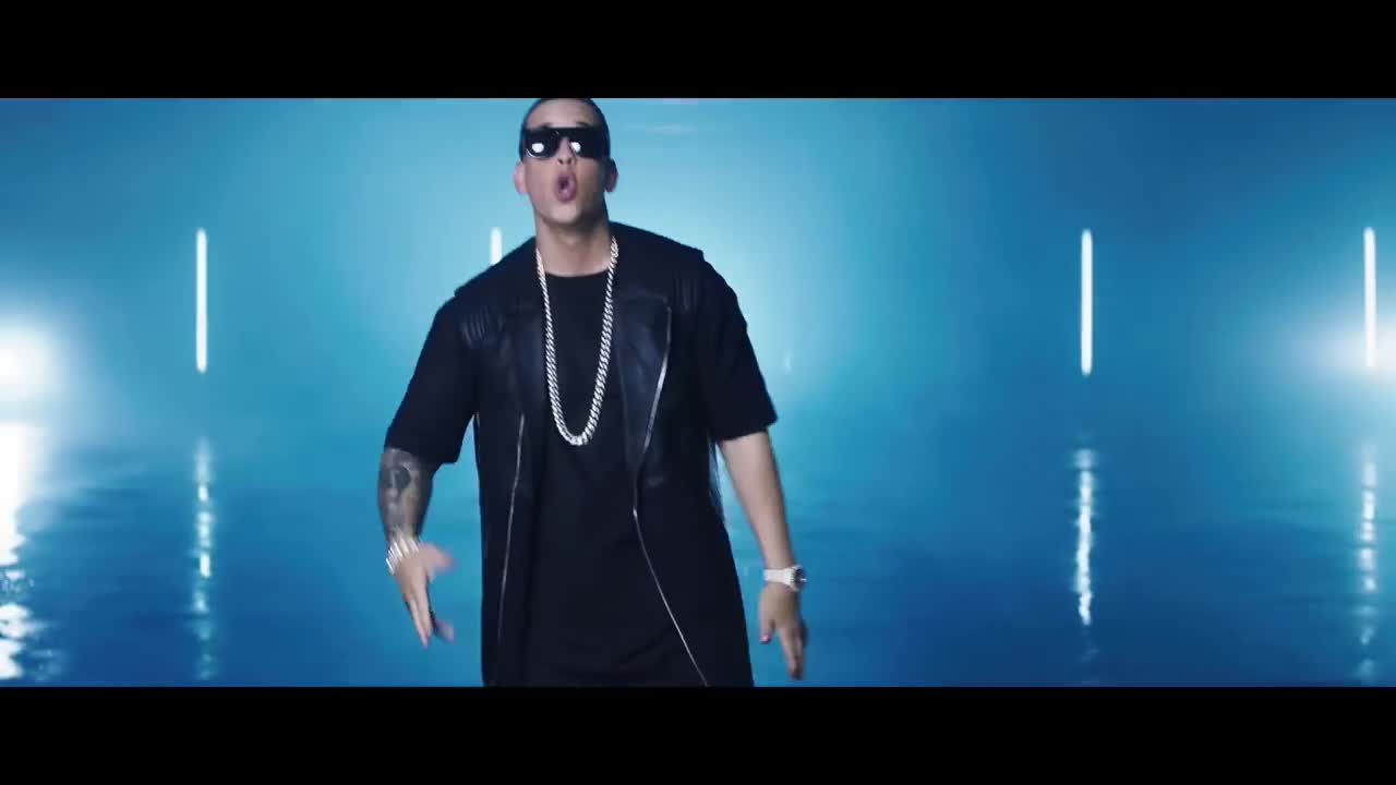 Daddy_Yankee_-_Shaky_Shaky_(Video_Oficial)(720p)