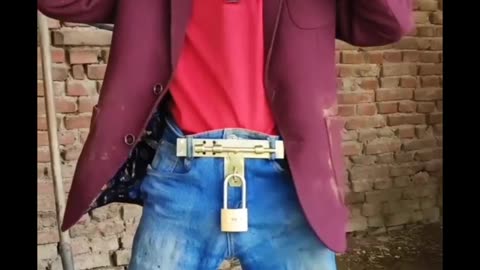 This mischievous man's wife locked her husband's pants.😱🥵😜😭😂 #shorts #rumble #funny #viral #trending