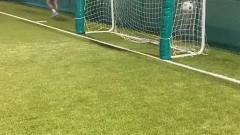 What is this that my eyes see? 😳⚽