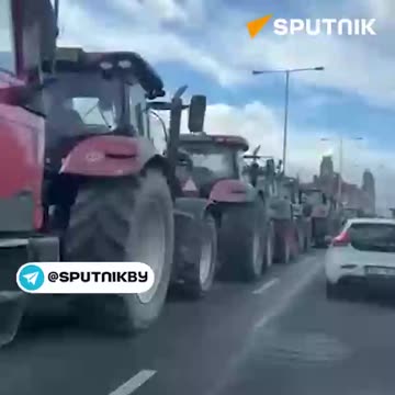 ►🚨▶◾️ Czech Republic PM slurs dissident citizen farmers as 'Russia Supporters' (aka Traitors)