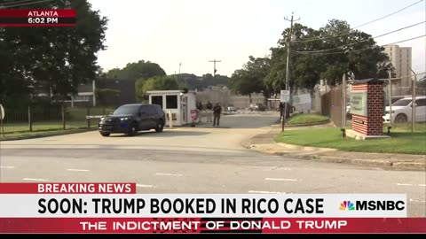 Trump braces for RICO booking & mugshot as Giuliani, Meadows surrender