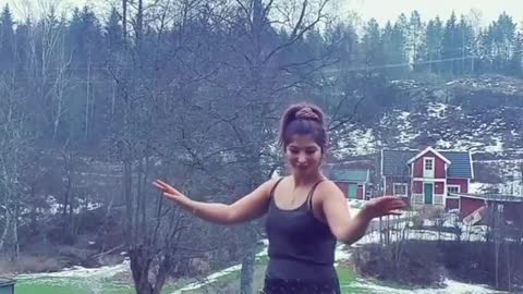 Excellent Arabic dance