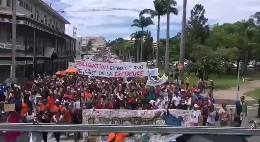 Grande manifestation à Nouméa en Nouvelle Calédonie Covid 19 Plandemie Coronavirus