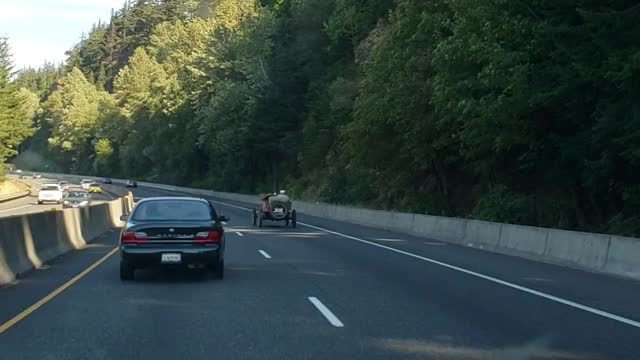 Cool old car Oregon freeway