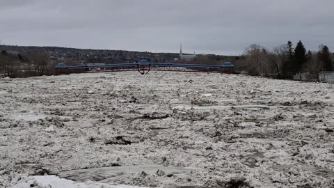 Des embâcles causent des inondations à Saint-Georges