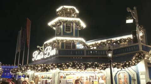Museumsinseln Weihnachtsmarkt - Eterna - on Fujifilm X-H2/XF16-55