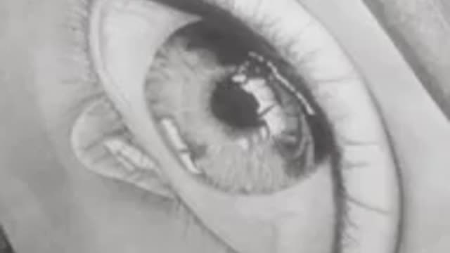 Drawing realistic eye