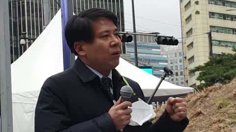 Korea news. 중국폐렴 백신 희생자 보상 특별법 만들어야 한다. 의사 이동욱 회장...