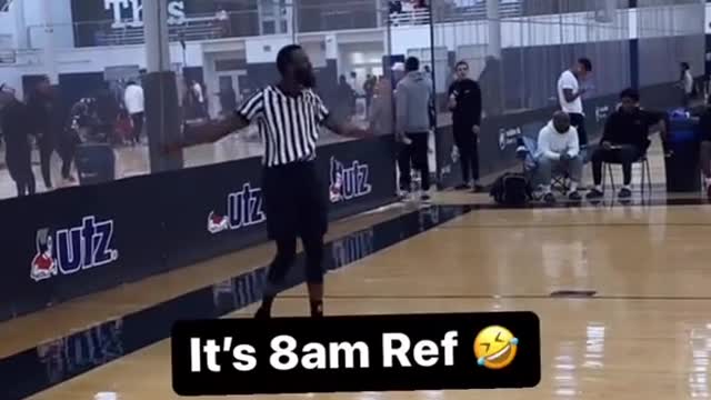 Imagine walking into the gym and the ref does this 😭 @MarqueeHoops #ref #aau #dunk