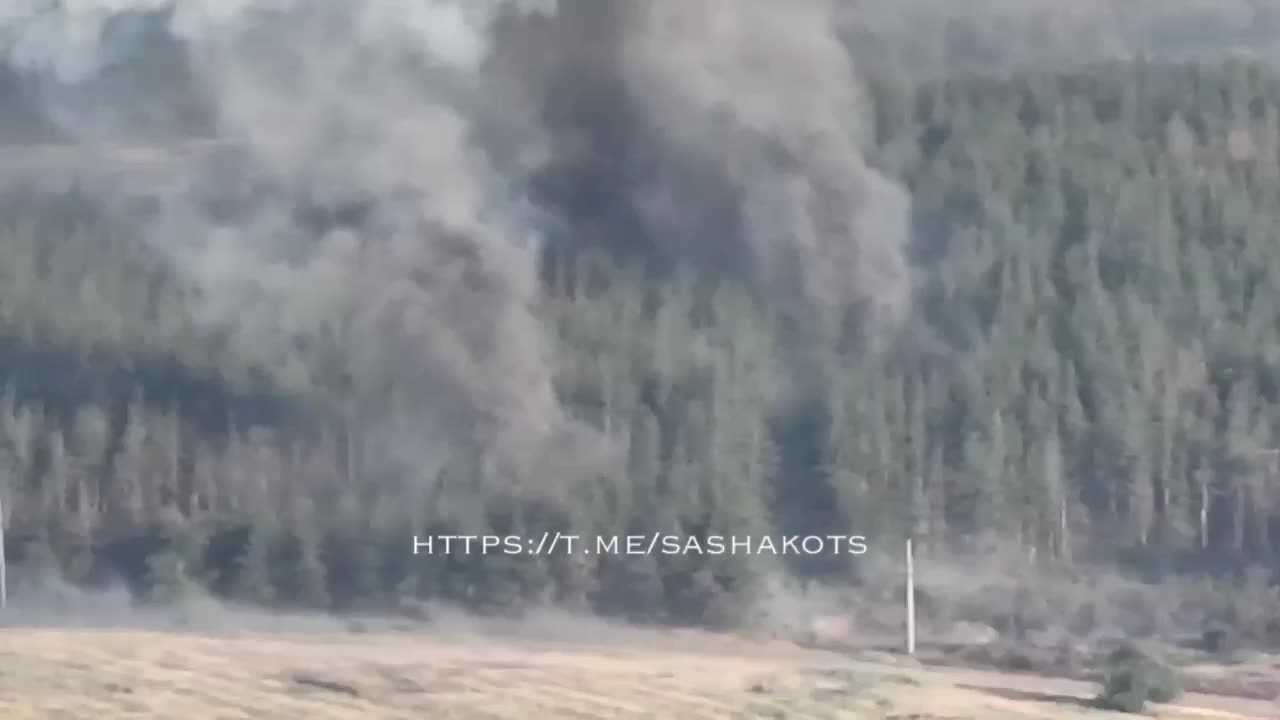 Ukraine War - Artillery of the Brave burns the enemy with heavy flamethrower systems