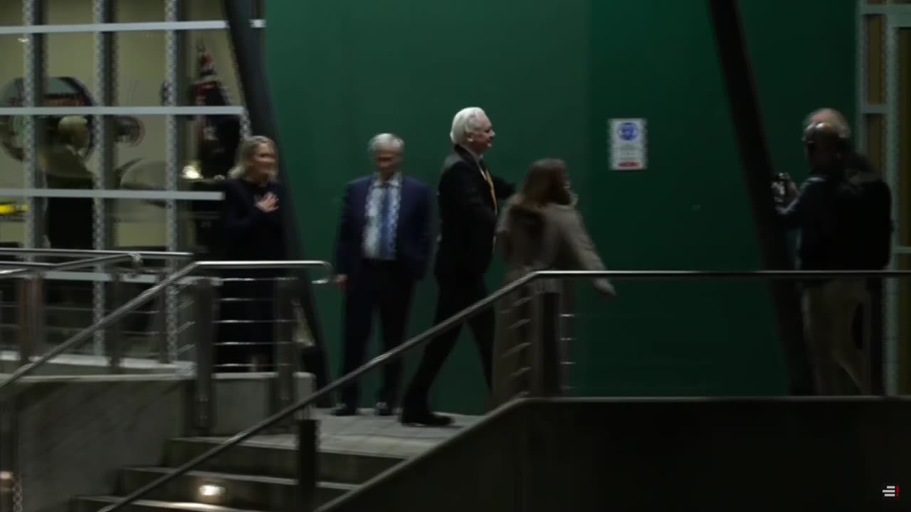 Julian Assange fue puesto en libertad