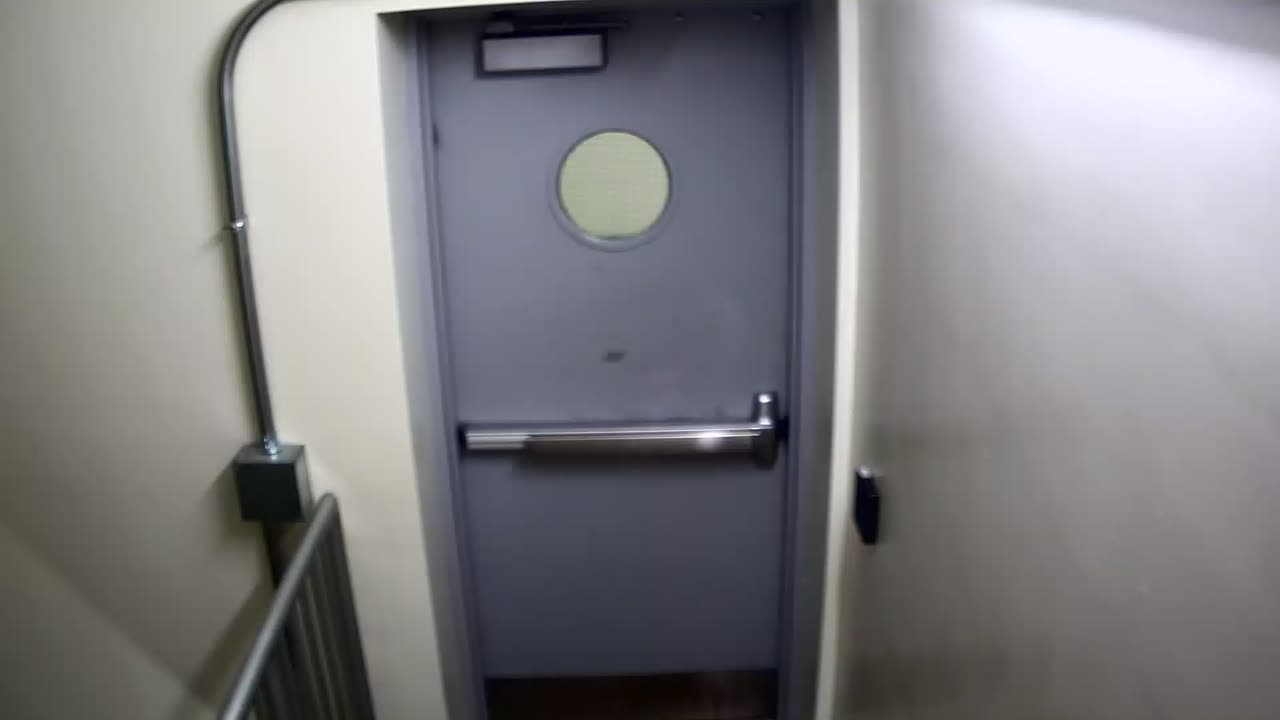 6162RHOBGRRGST2StairwellSide_2021-01-06_18h00min02s967ms.mp4