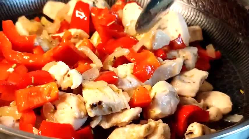 Add Sweet Peppers And Pasta