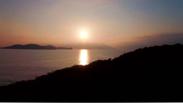 Ocean view when the sun is setting