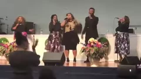 Kim Burrell "Watch Me Praise Him"