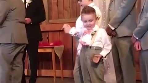 Kids doing comedy into a wedding !
